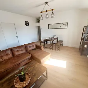 Appartement L'industriel, Spacieux T2 Refait à Neuf, Dardilly